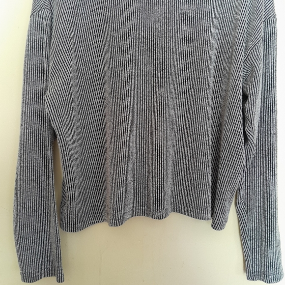 Time and Tru 2pc Black and White Sweater and Skirt Set Size XL - Picture 14 of 16